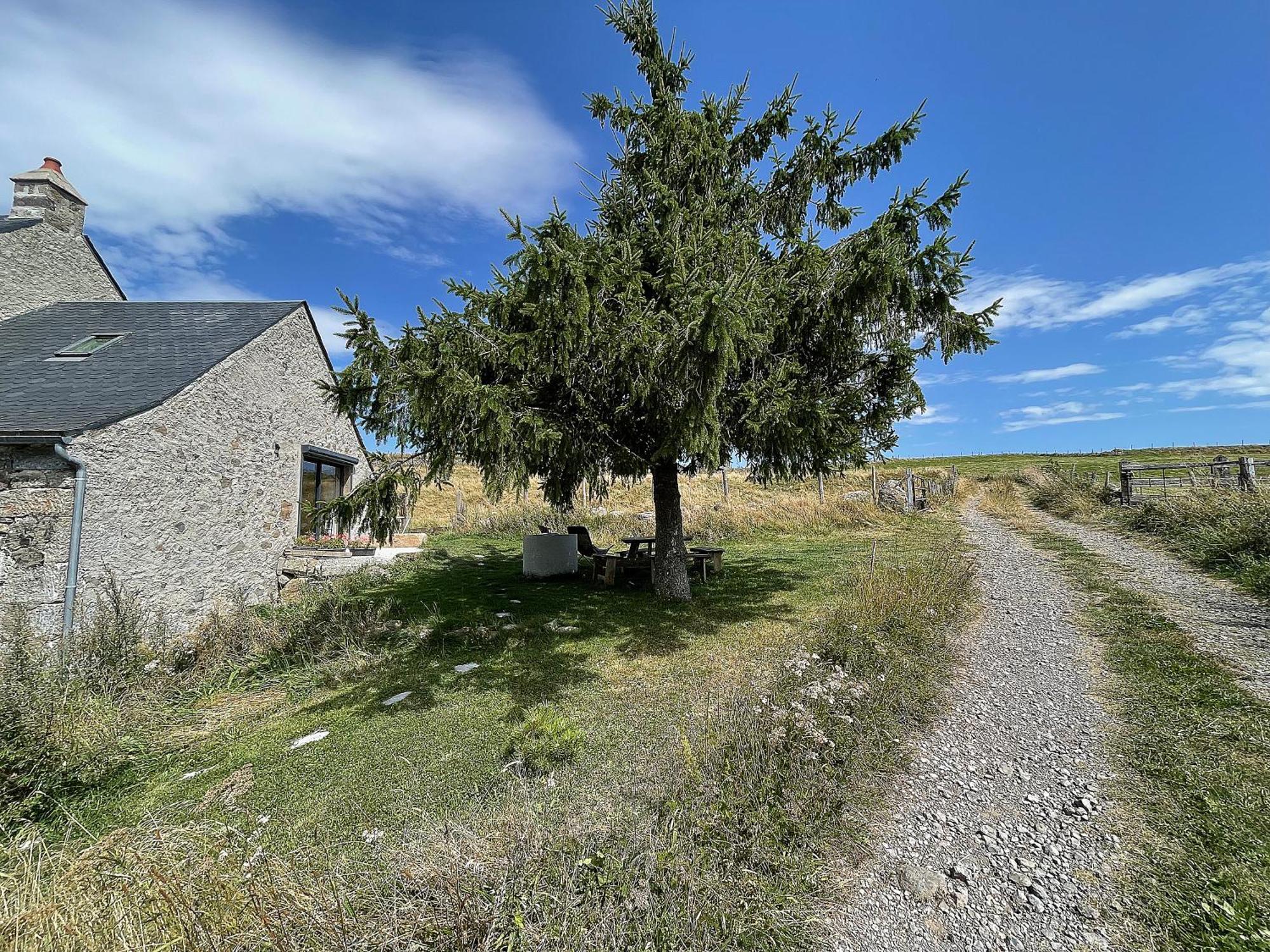 L'Oustal Villa Nasbinals Exterior photo